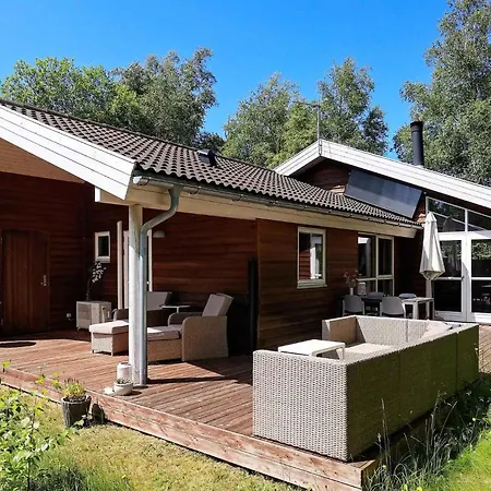 Tatil Evi Cozy With And Fireplace