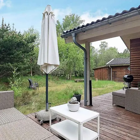 Cozy With And Fireplace Ålbæk