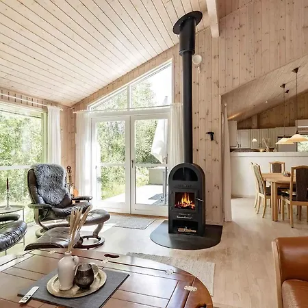 Cozy With And Fireplace * Ålbæk