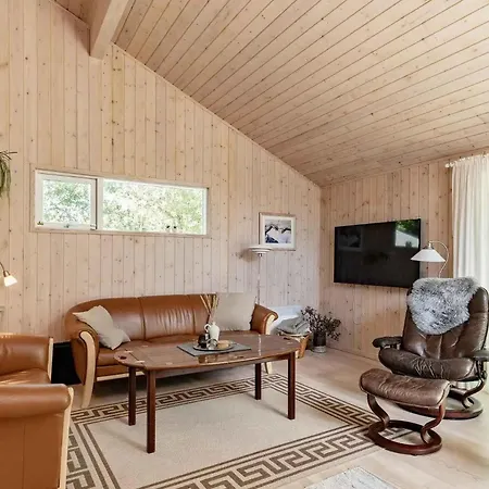 Holiday home Cozy With And Fireplace